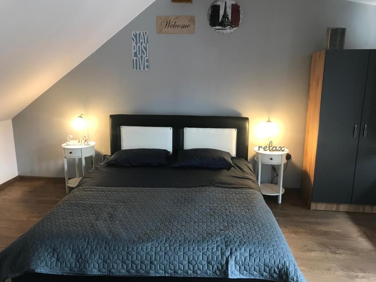 Garsoniera Delia Appartement *